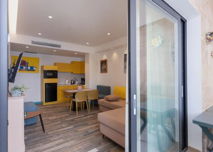 Luxury Golden 2 Sarandë