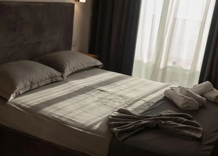 Luxury Golden 2 Sarandë