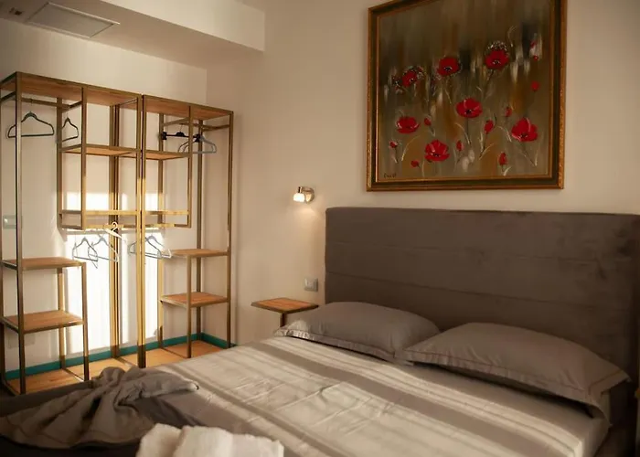 Luxury Golden 2 * Sarandë